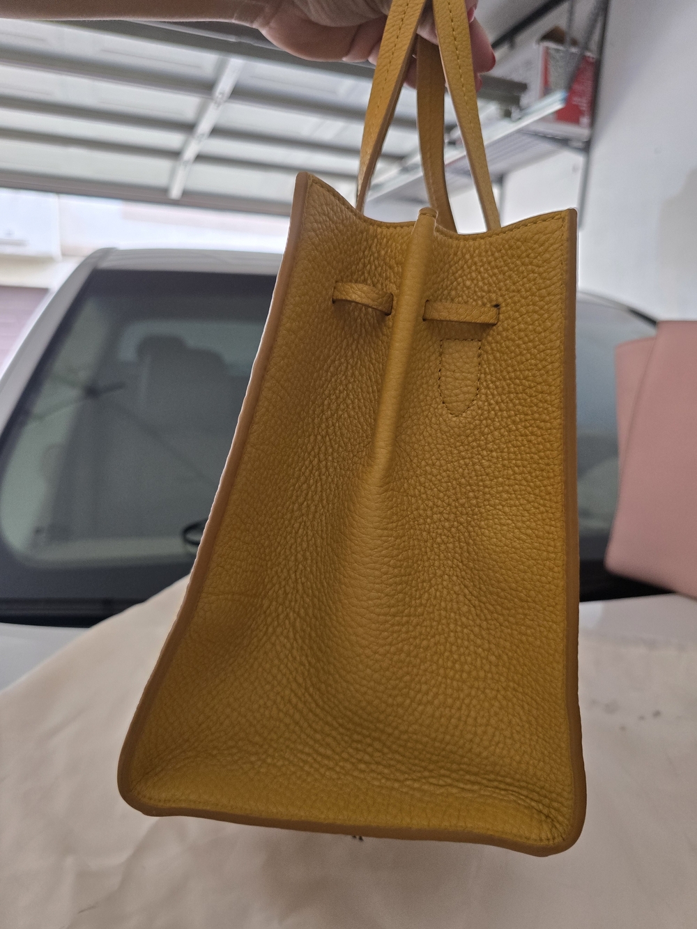 Kate Spade New York Hayes Street Leather Isobel in Saffron - Picture 3 of 14